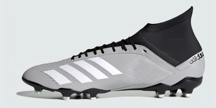 These cleats can improve a player's agility and speed by promoting efficient movement