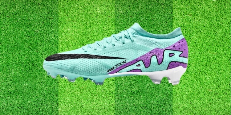 professional low top soccer cleats