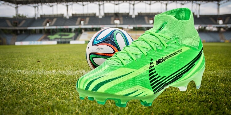 soccer cleats for goalkeepers necessitates